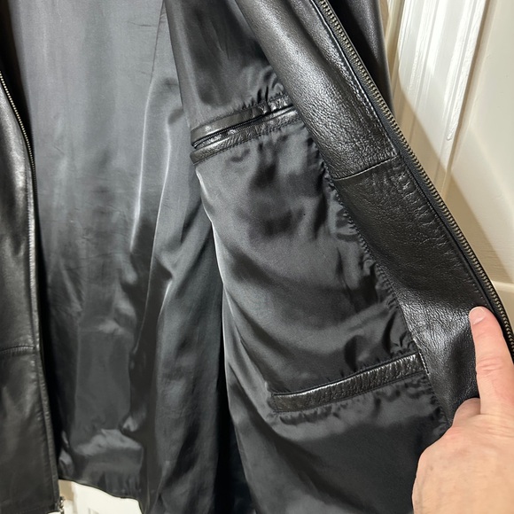 Like New Roundtree & Yorke Men’s Lamb Skin Jacket Size XL - Picture 7 of 8